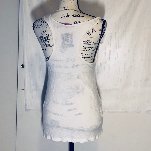 Julie’s closet white floral tank long top women’s - Picture 6 of 6